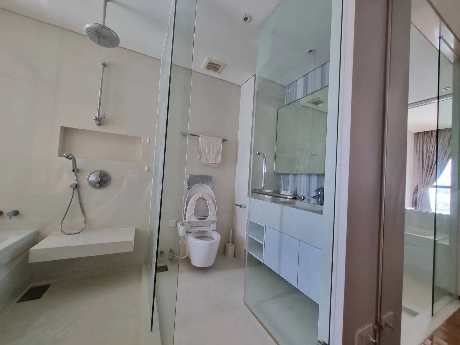 Property photos for Aequa Sukhumvit 49