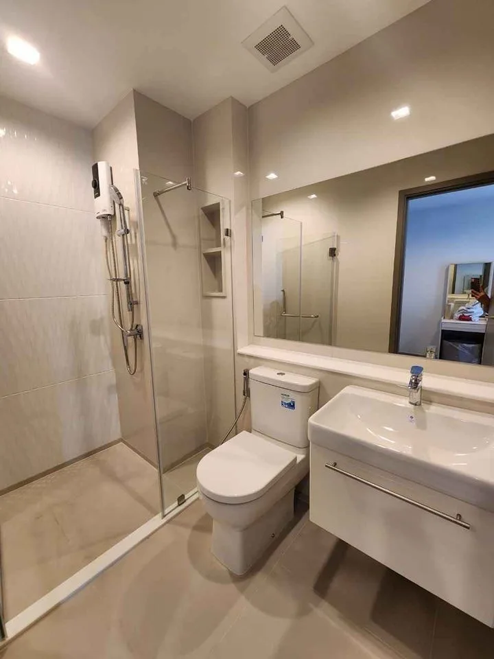 Property photos for Life Asoke Hype