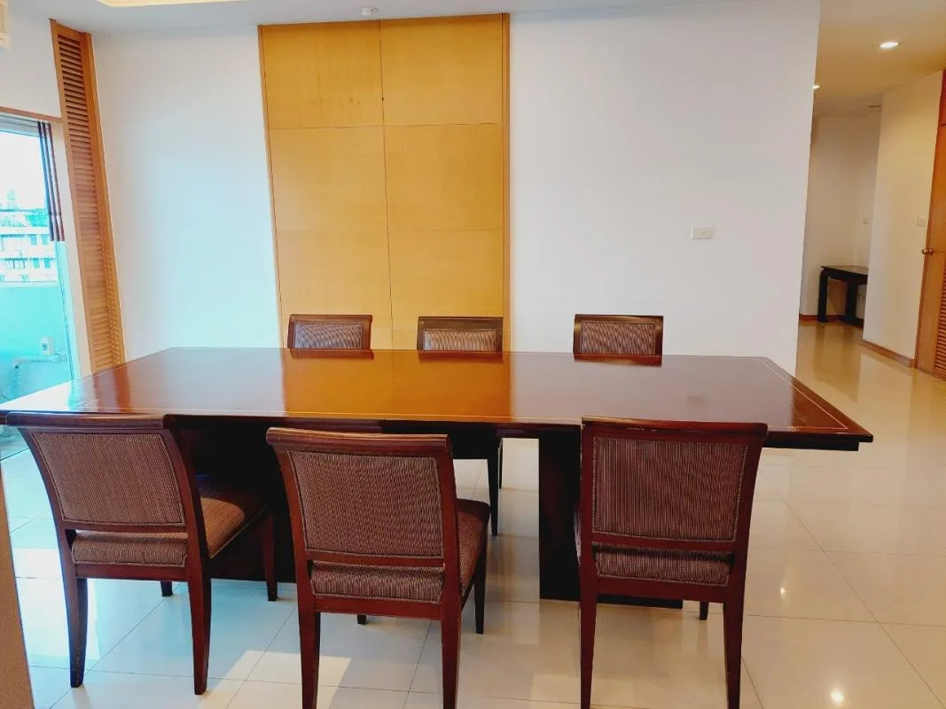 Property photos for Esmeralda Apartments
