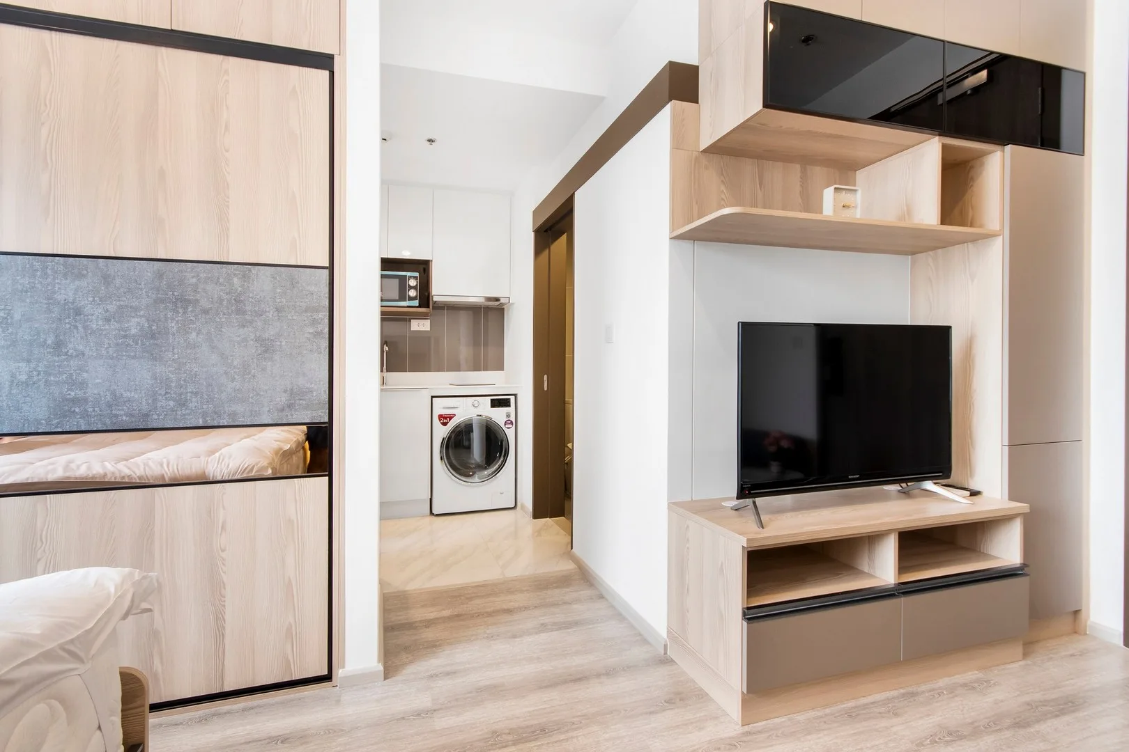 Property photos for Ideo Mobi Asoke