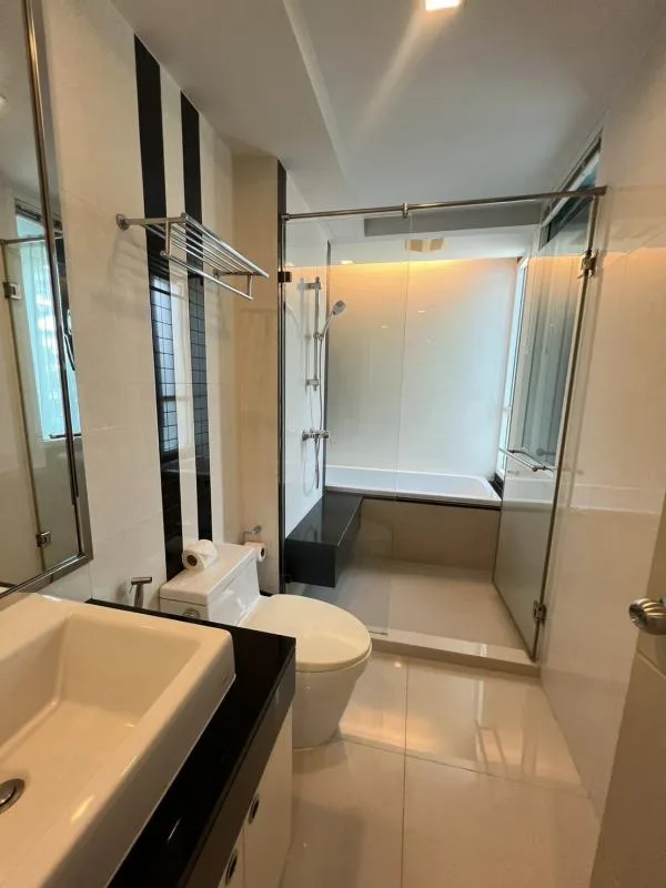 Property photos for Beverly 33