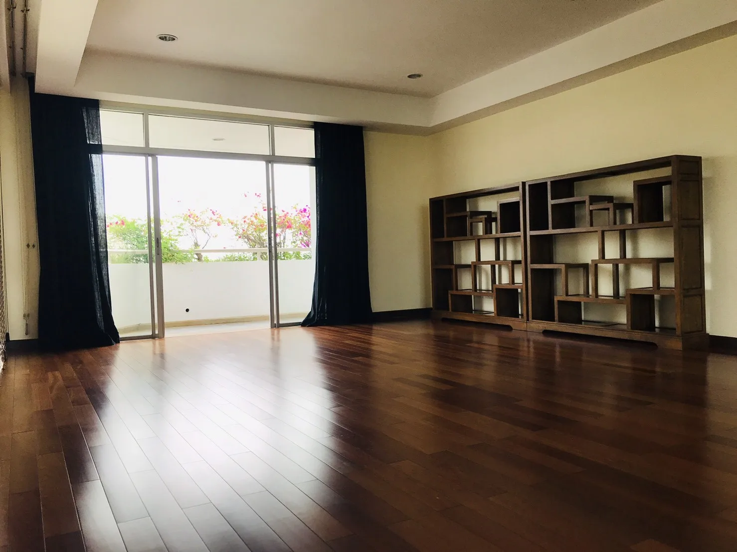 Property photos for La Cascade