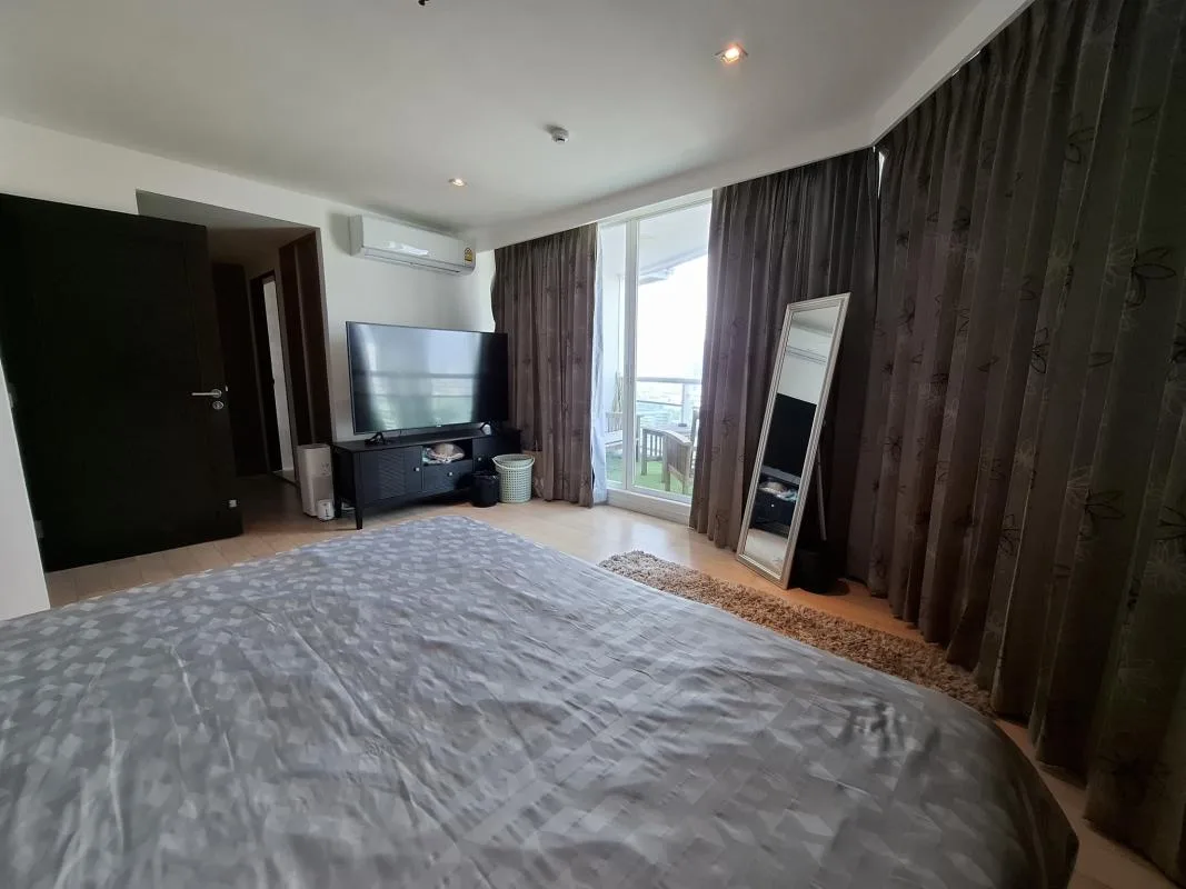 Property photos for Eight Thonglor Residence