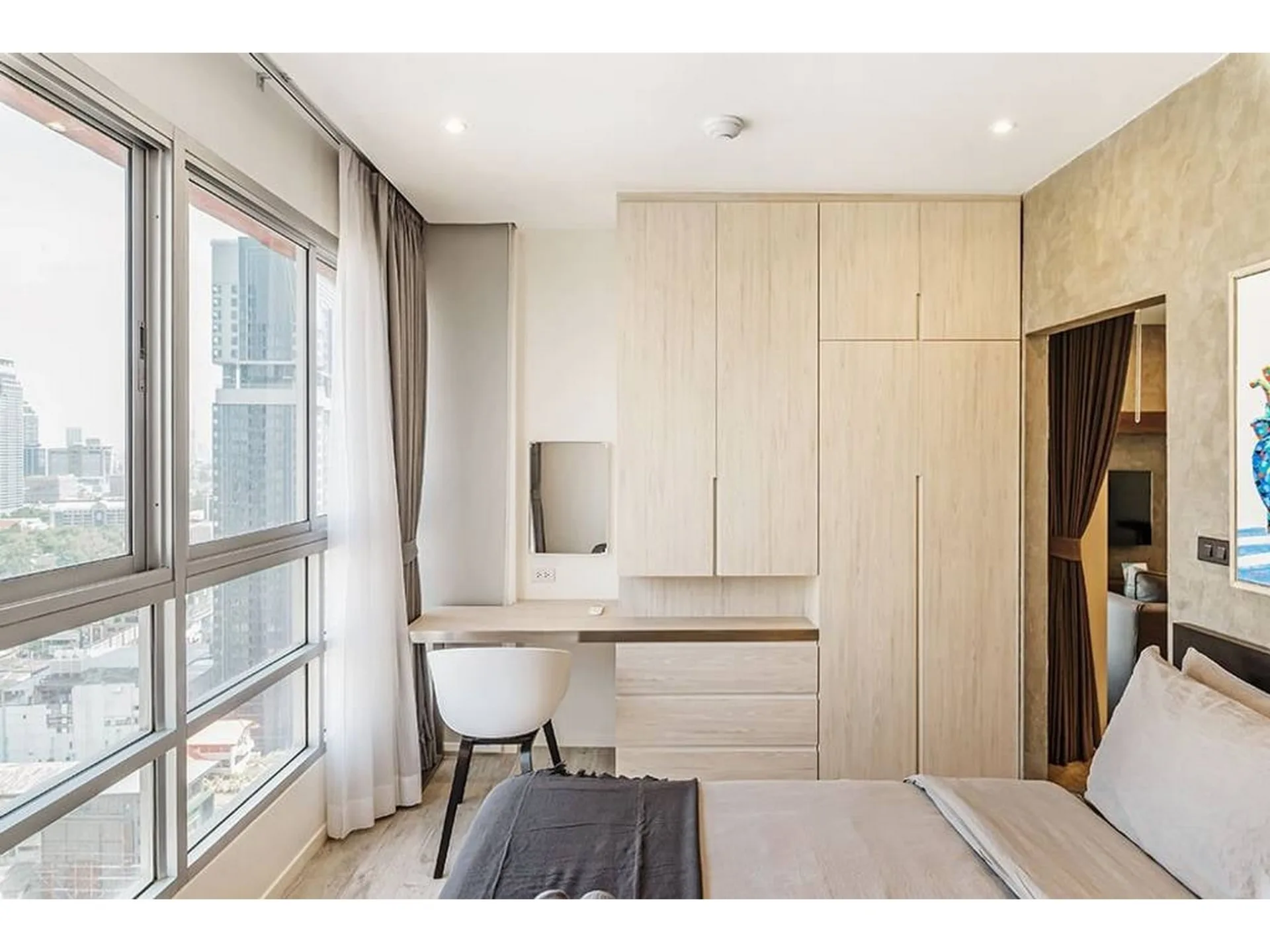 Property photos for Pathumwan Resort