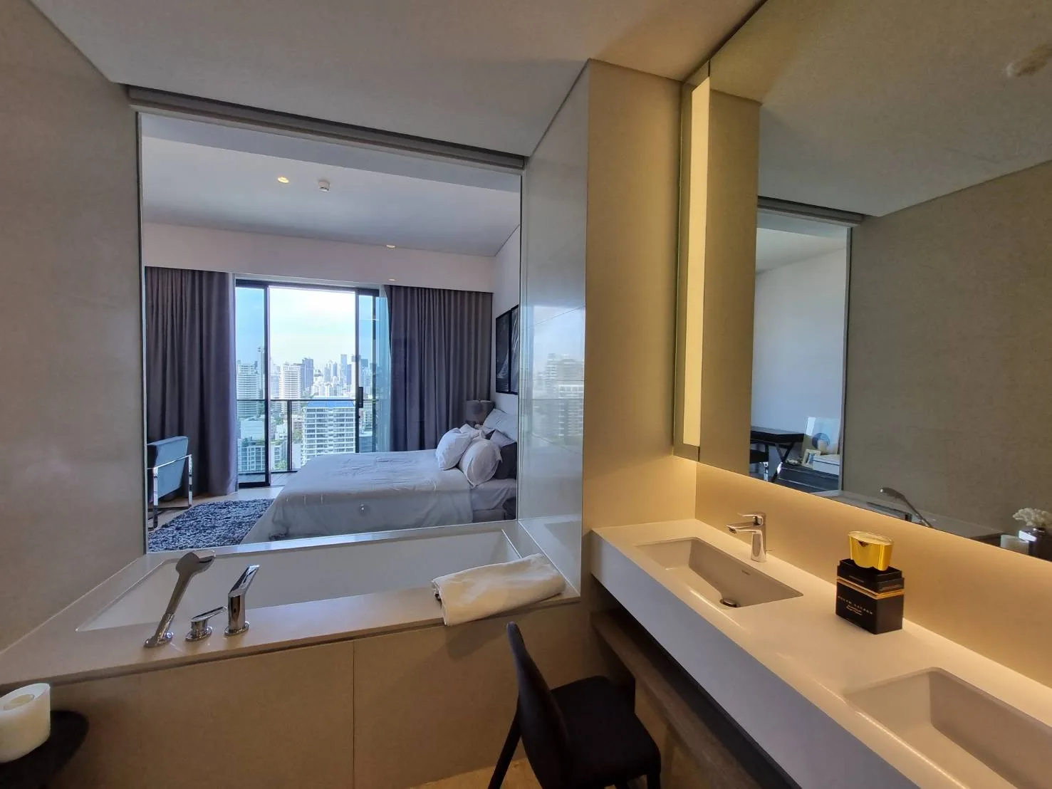 Property photos for Tela Thonglor