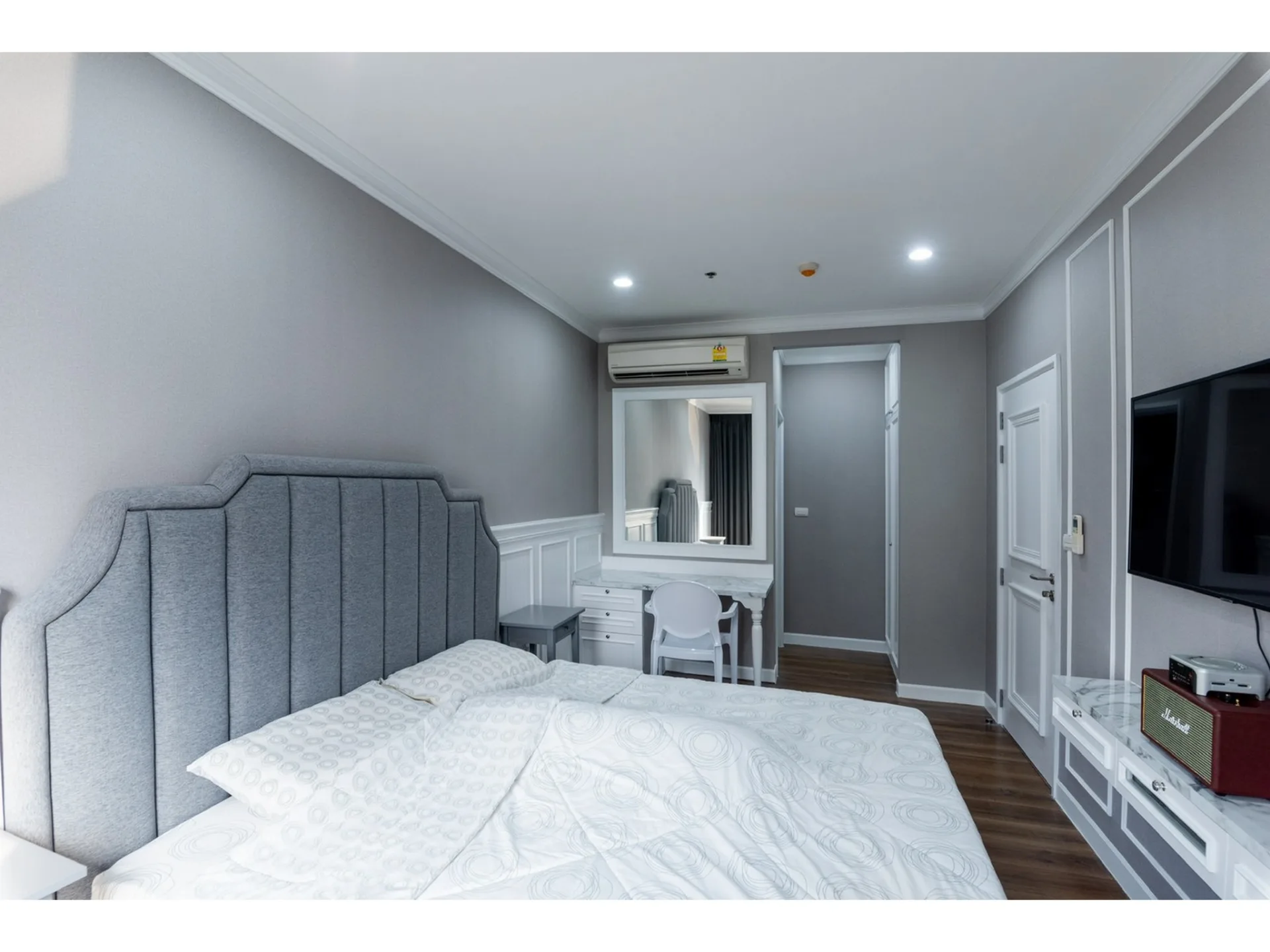 Property photos for Onyx Phaholyothin