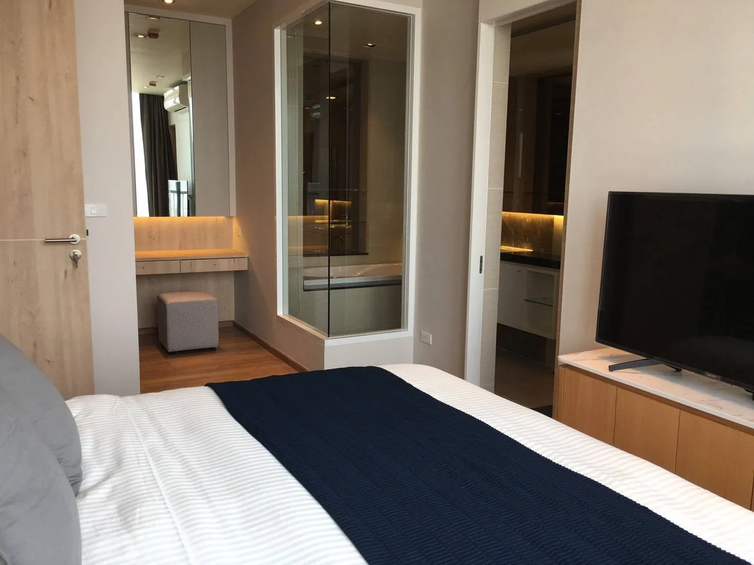Property photos for Park Origin Phromphong