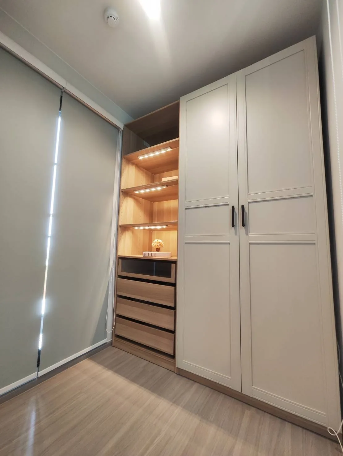 Property photos for Life Sathorn Sierra