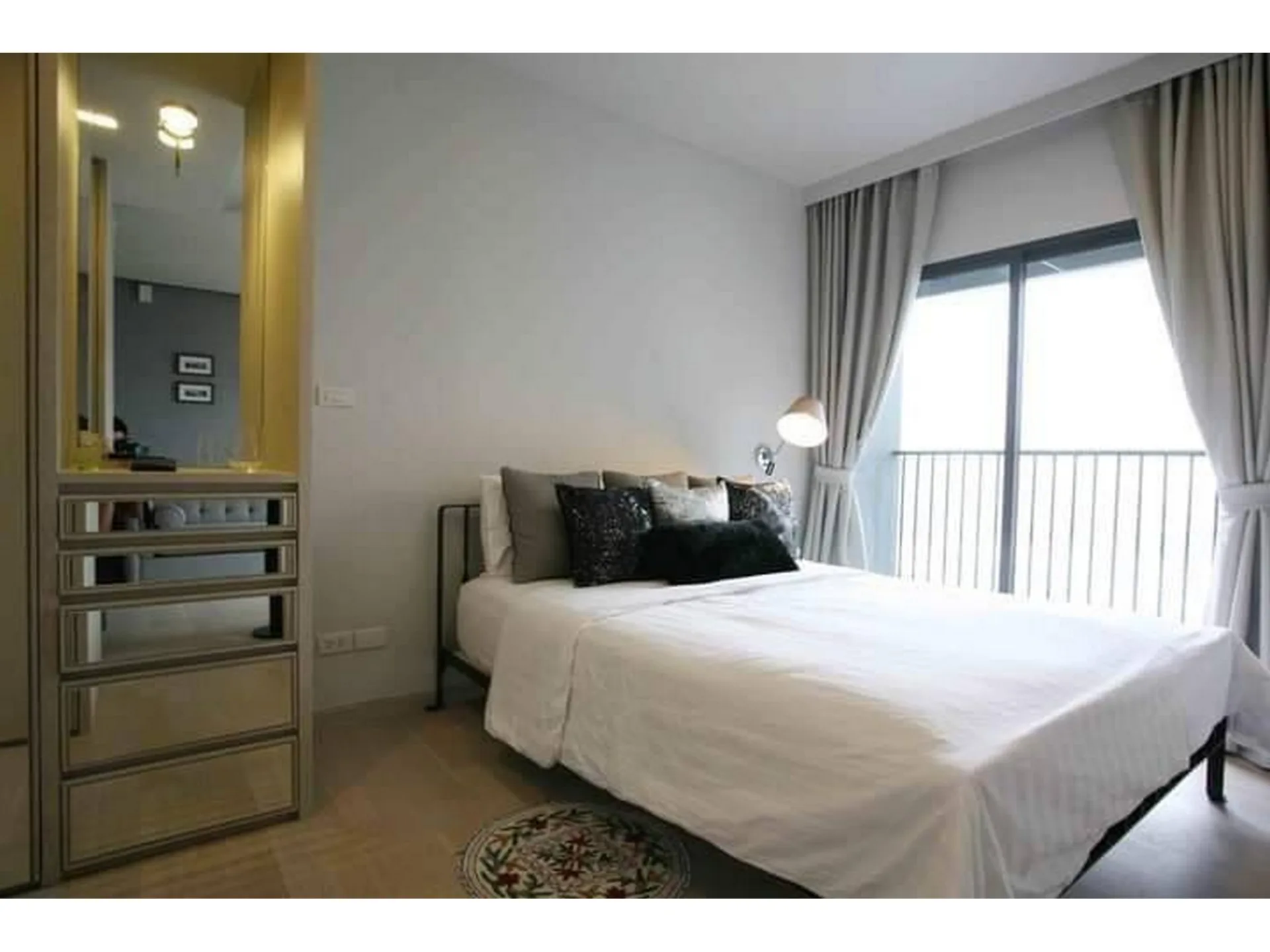 Property photos for Noble Remix