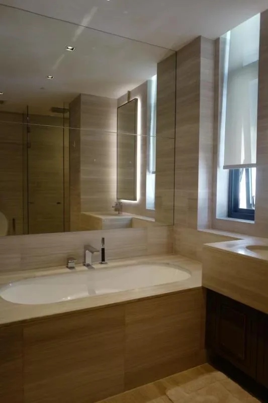 Property photos for The Diplomat 39