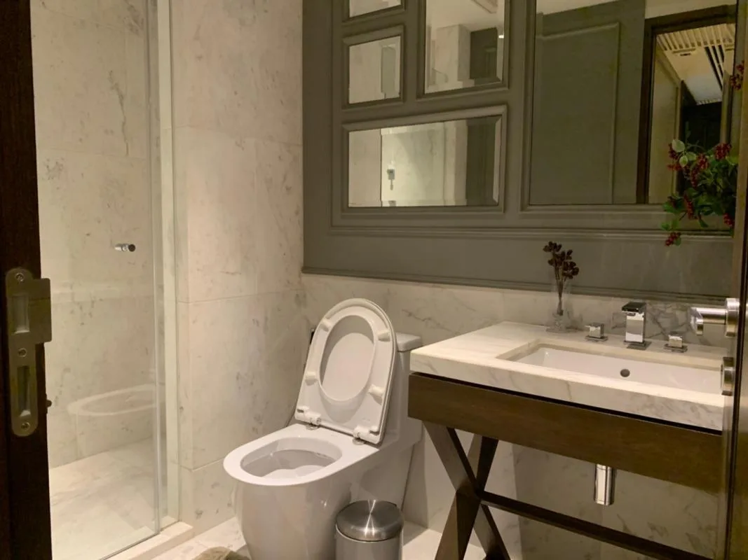 Property photos for The Crest Sukhumvit 24