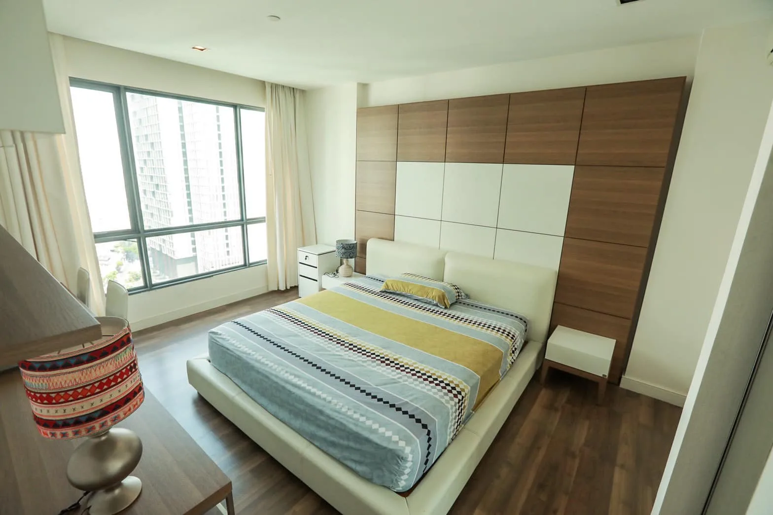 Property photos for The Room Sukhumvit 62