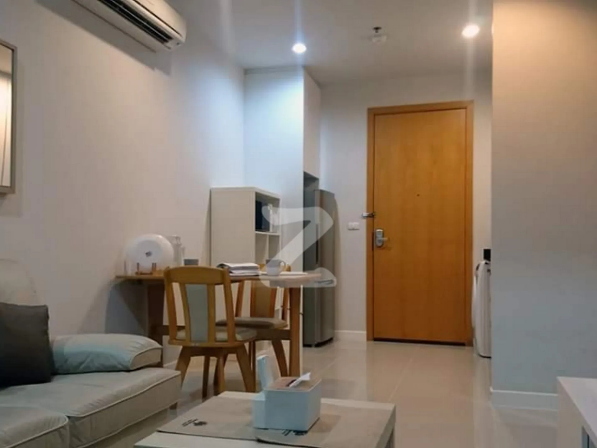 Property photos for Circle Condominium