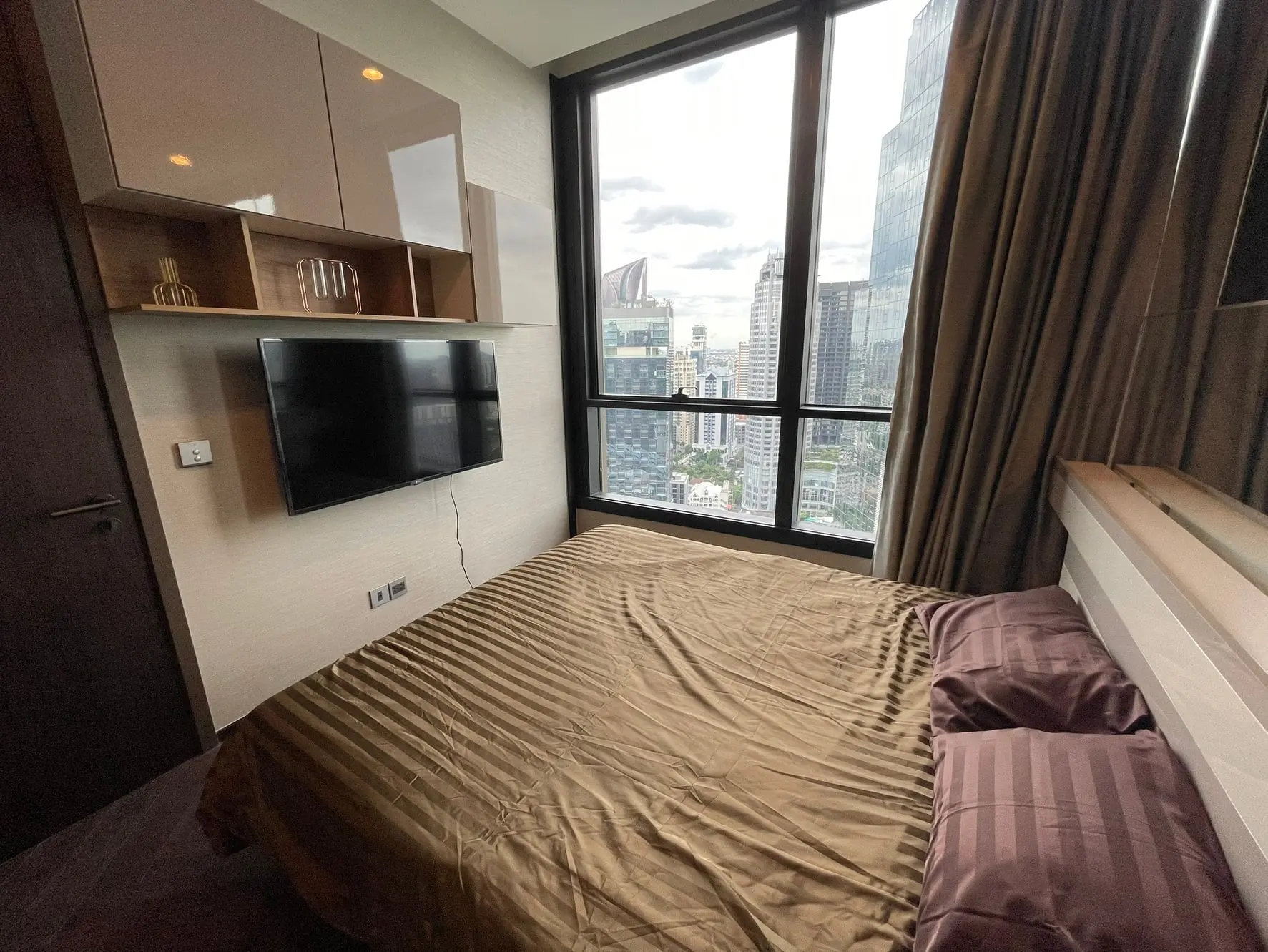 Property photos for The Esse Sukhumvit 36