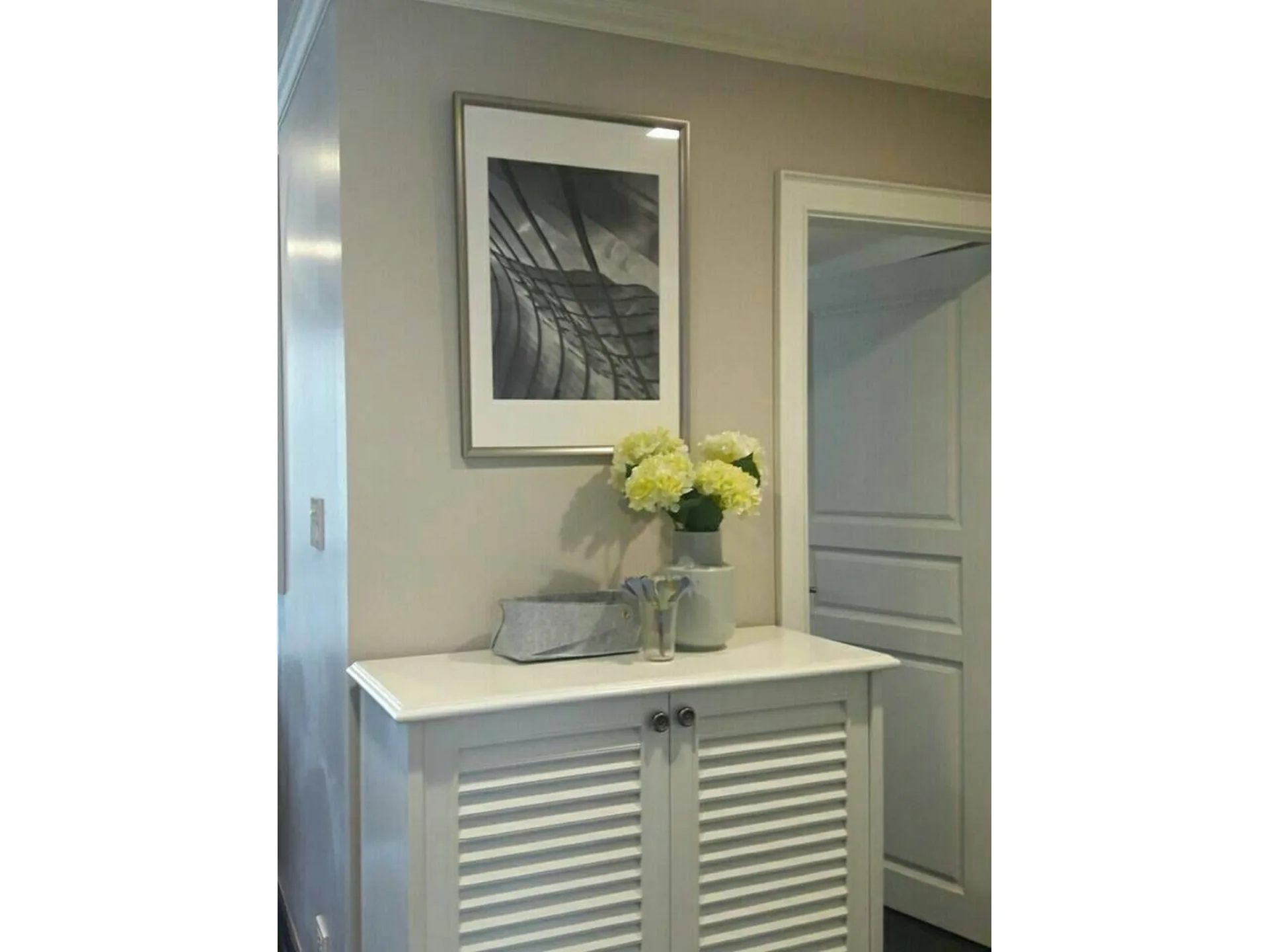 Property photos for Monet House Apartment