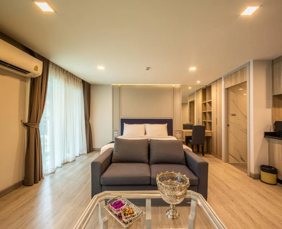 Property photos for Chaidee Mansion
