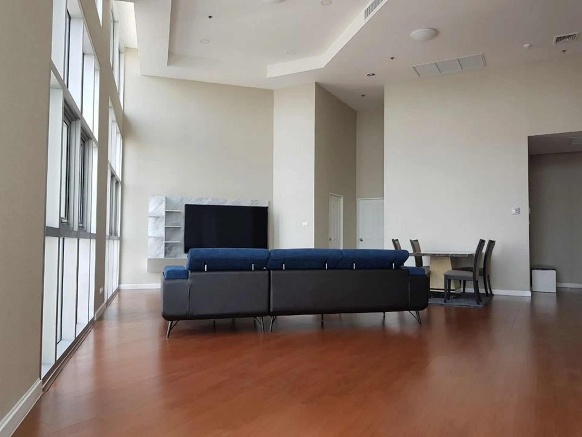 Property photos for Belle Grand Rama 9