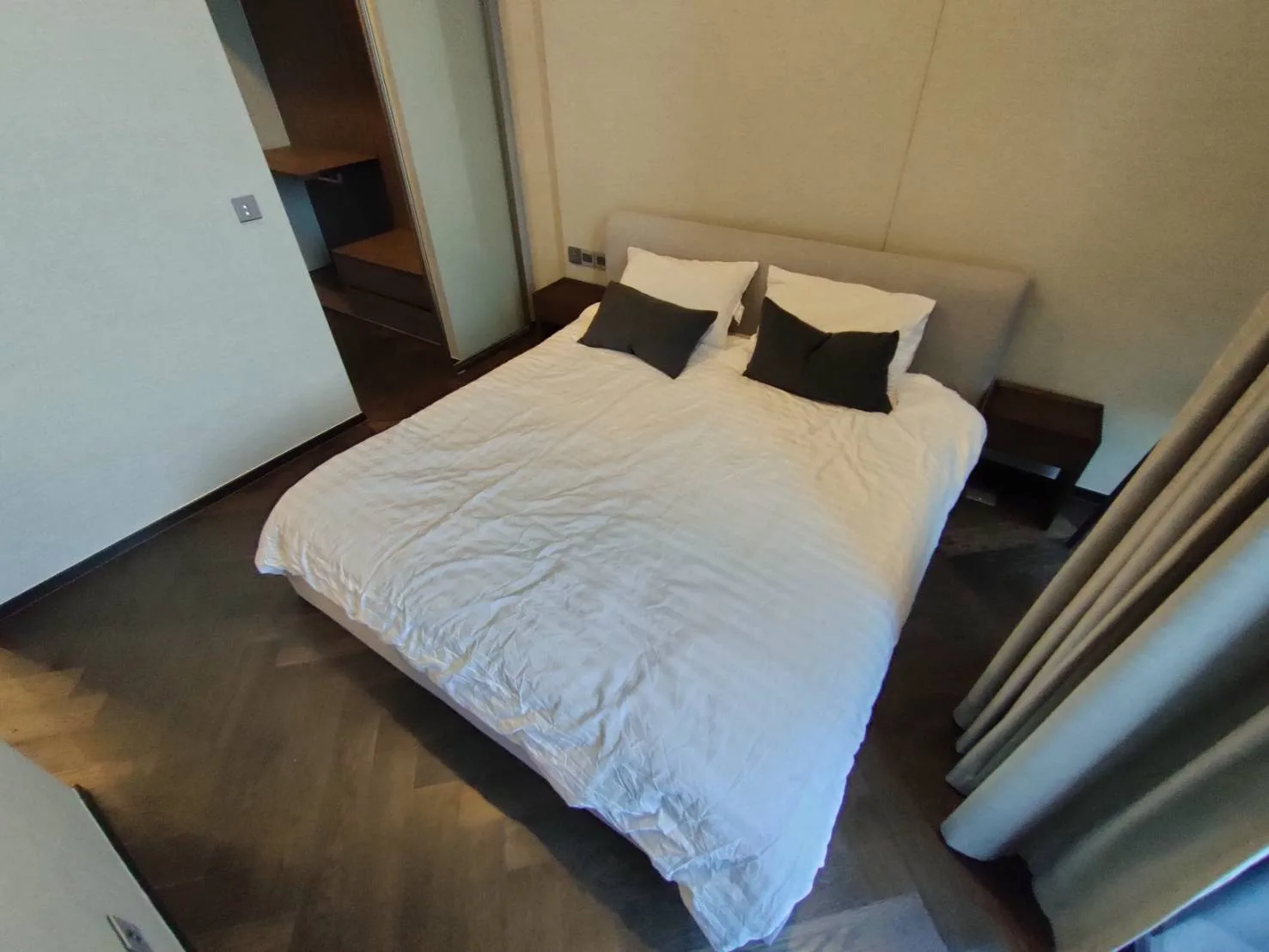 Property photos for The Esse Sukhumvit 36