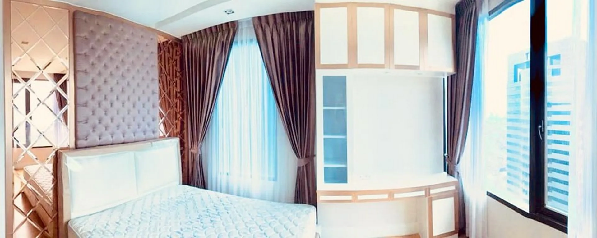 Property photos for Equinox