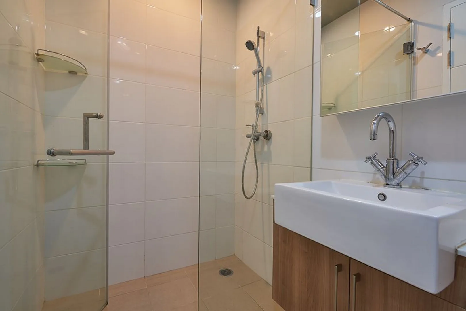 Property photos for Blocs 77