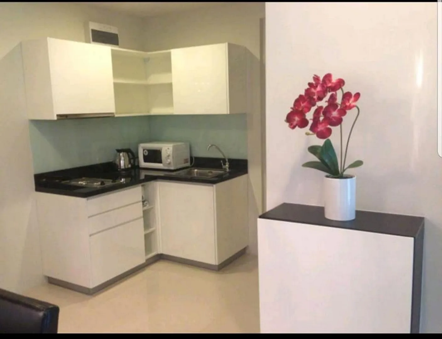 Property photos for Beverly 33