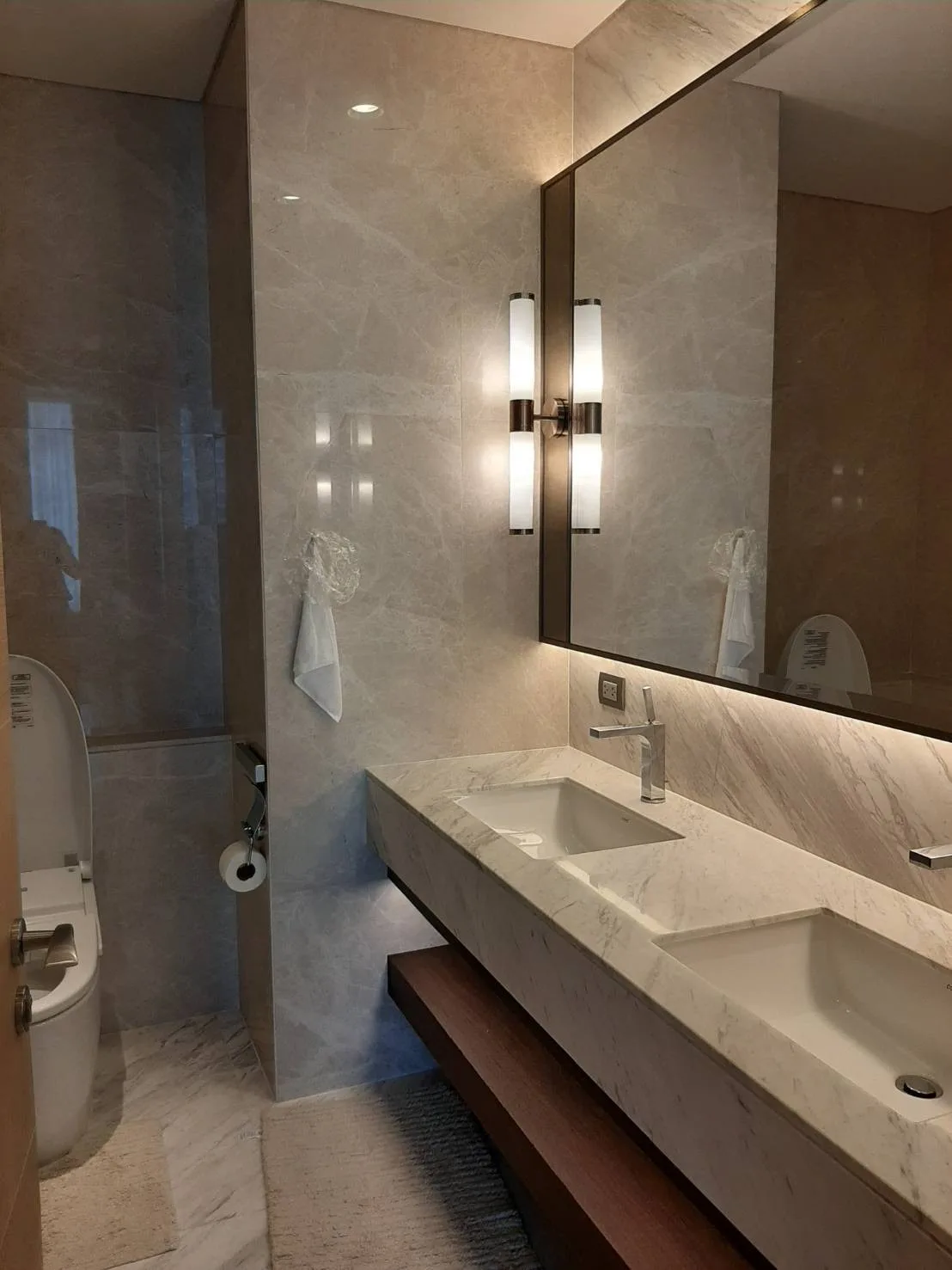 Property photos for Sindhorn Residence