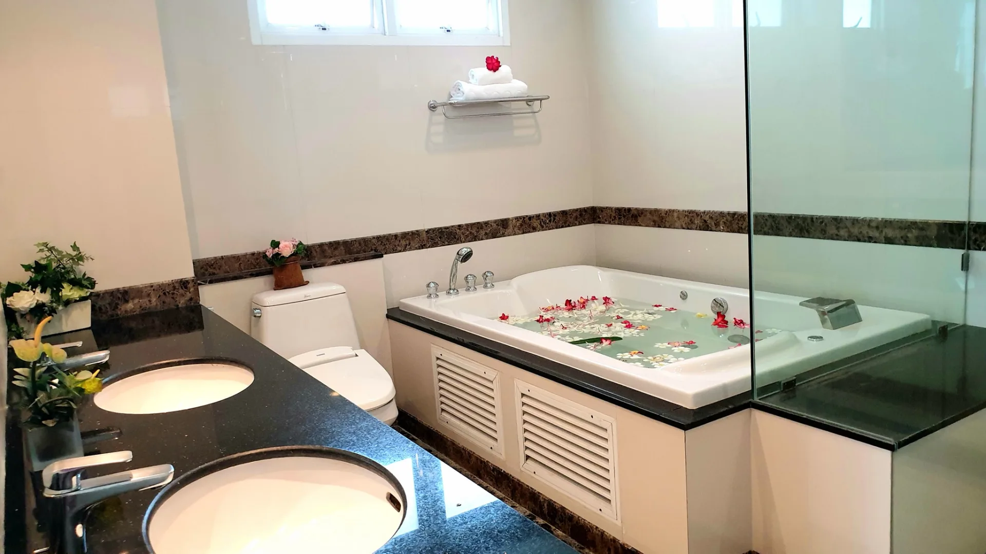 Property photos for Piyathip Place