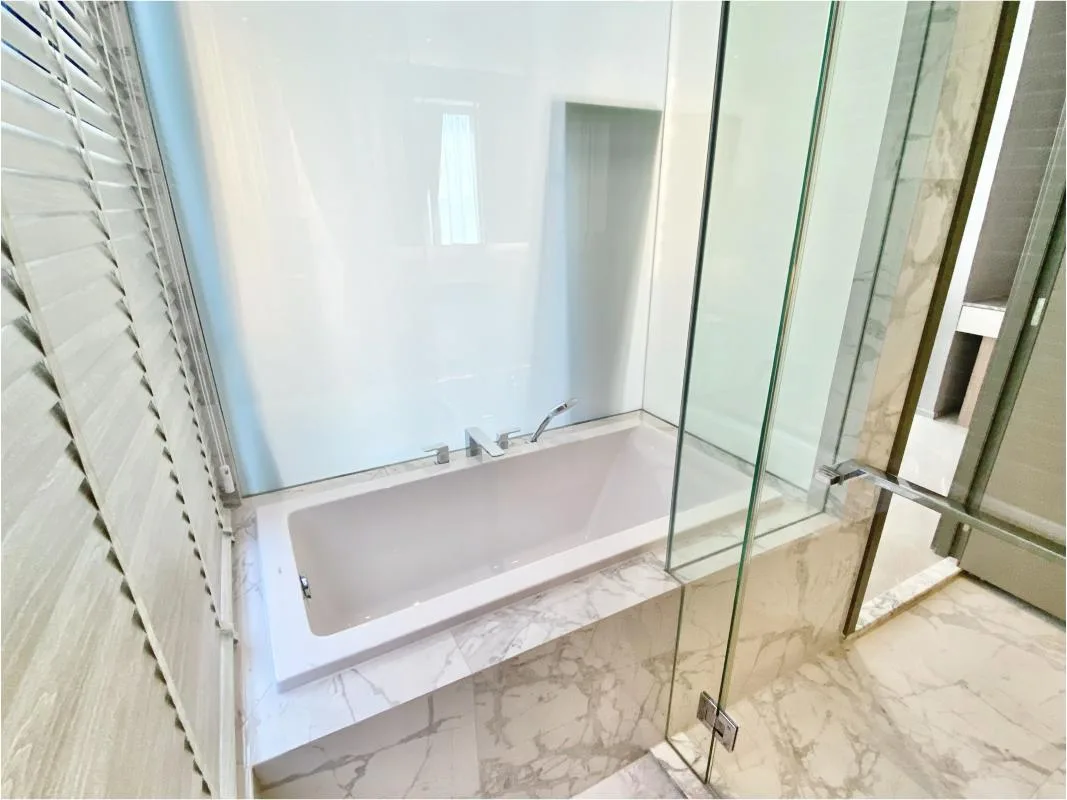 Property photos for Hyde Heritage Thonglor