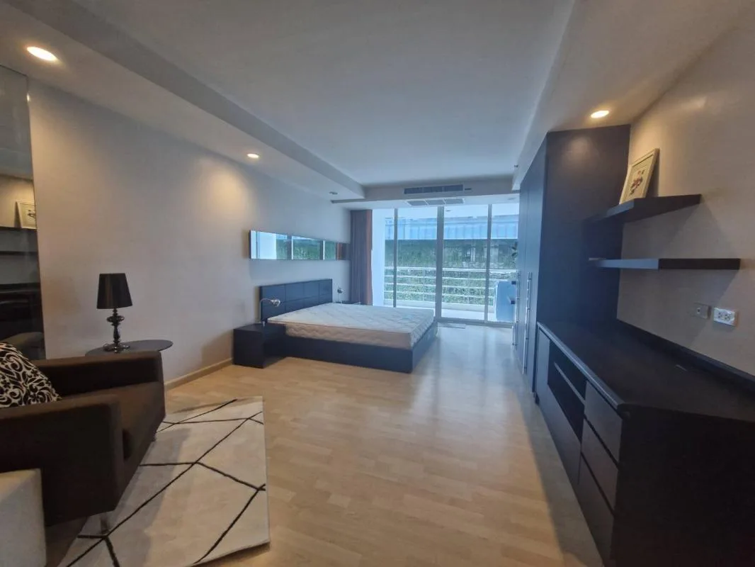Property photos for The Rajdamri