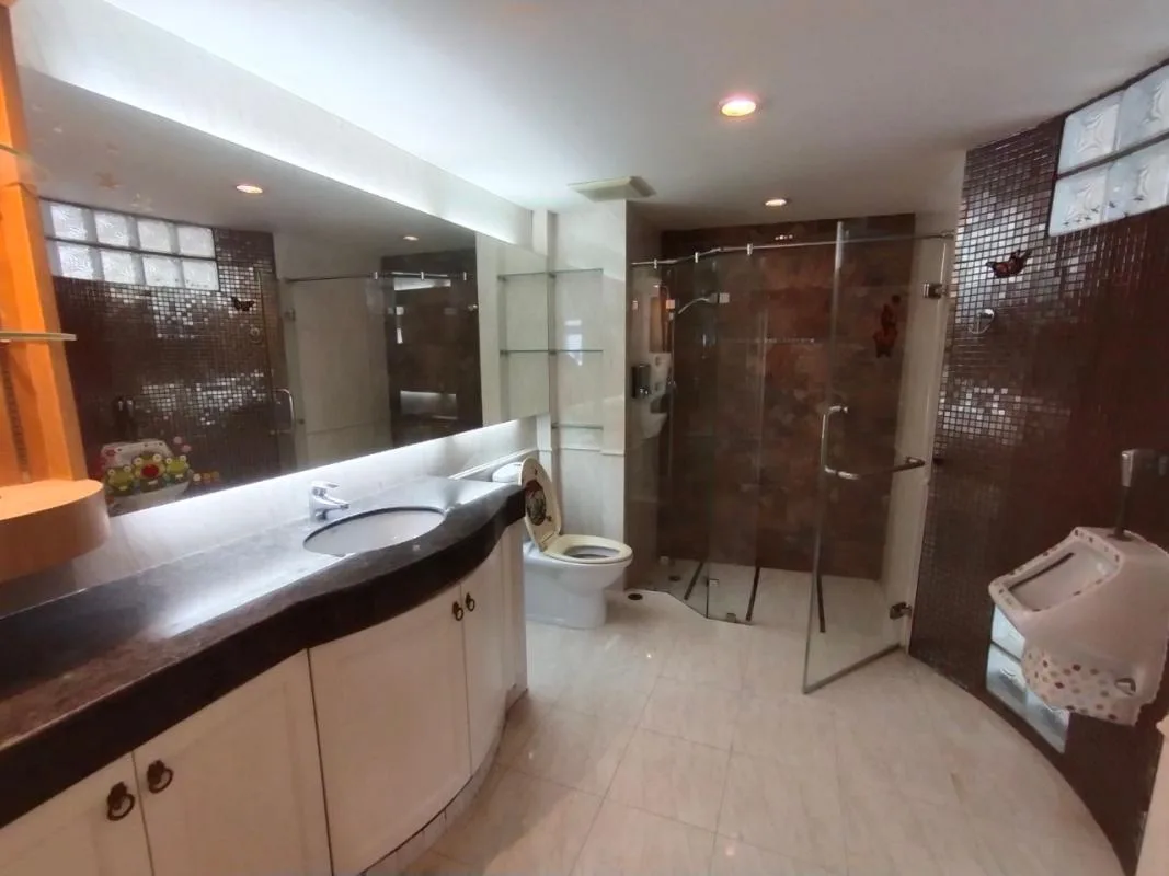 Property photos for 38 Mansion