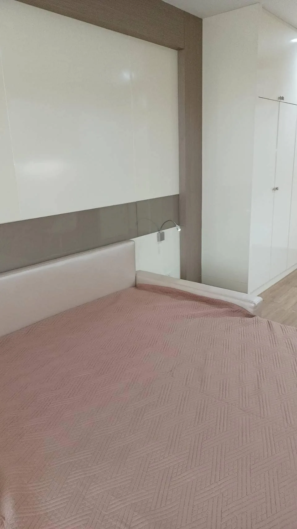 Property photos for Chamchuri Square Residence