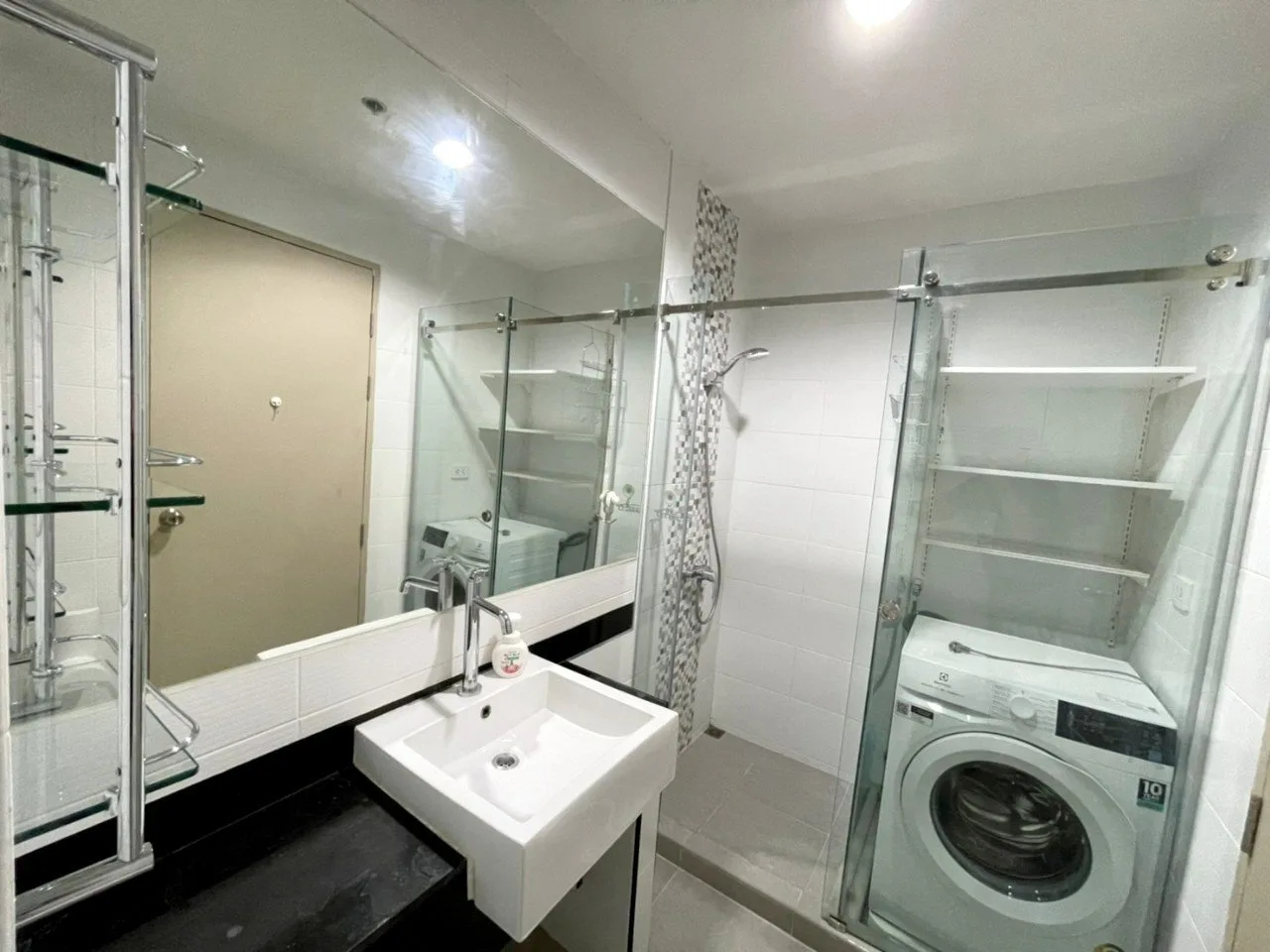 Property photos for Ideo Mix Phaholyothin