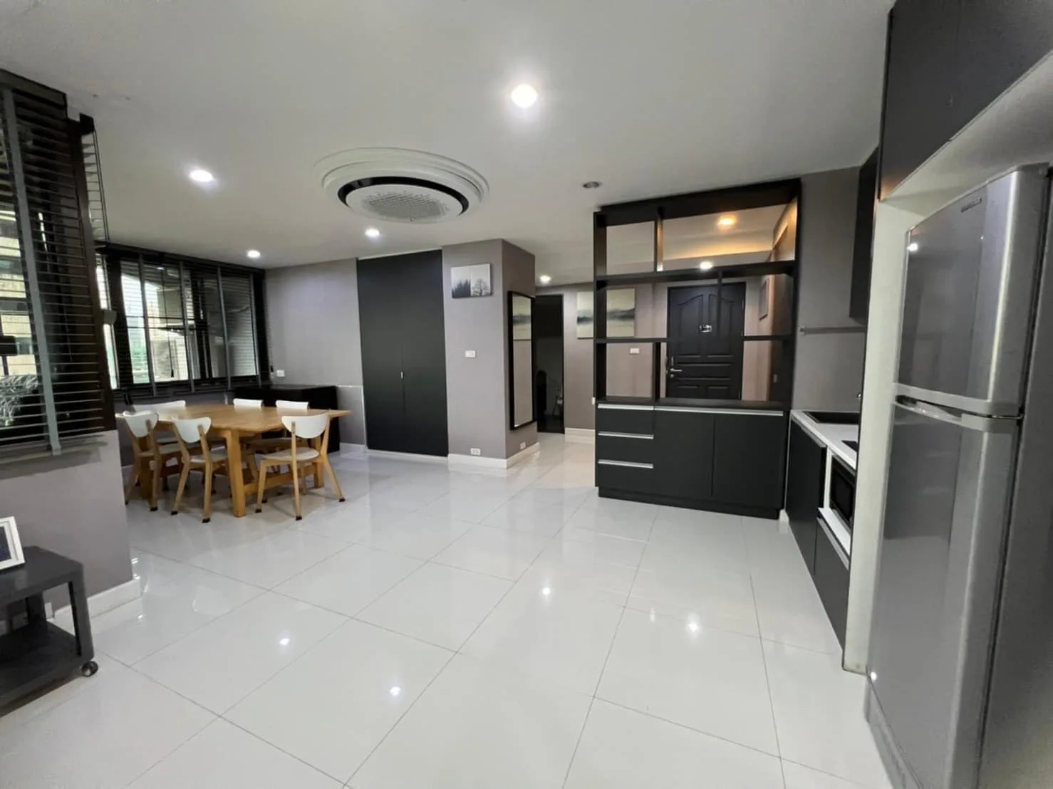 Property photos for Lake Avenue 16