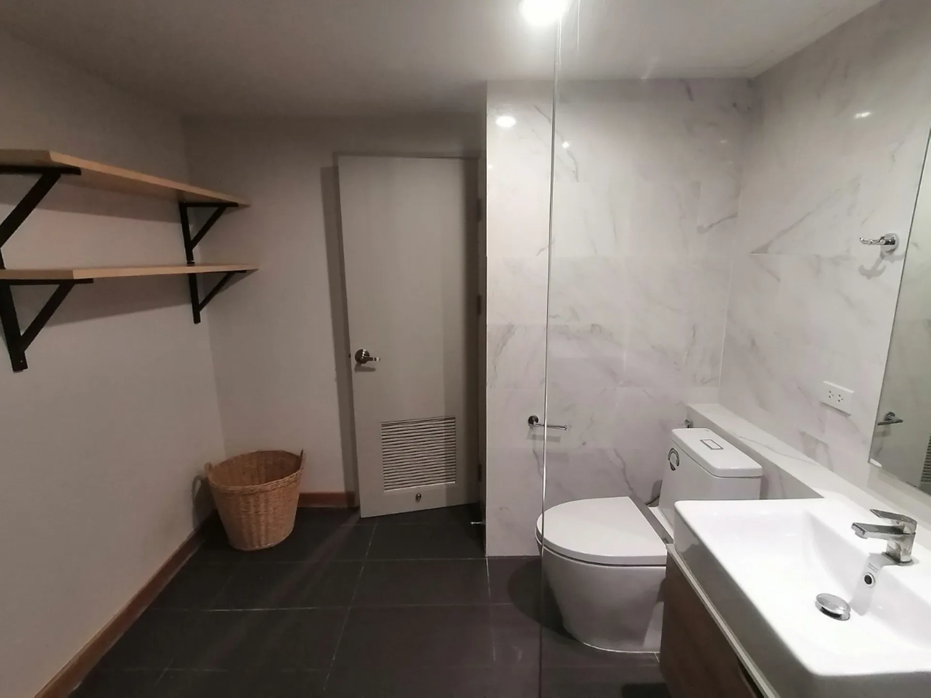 Property photos for Lily House