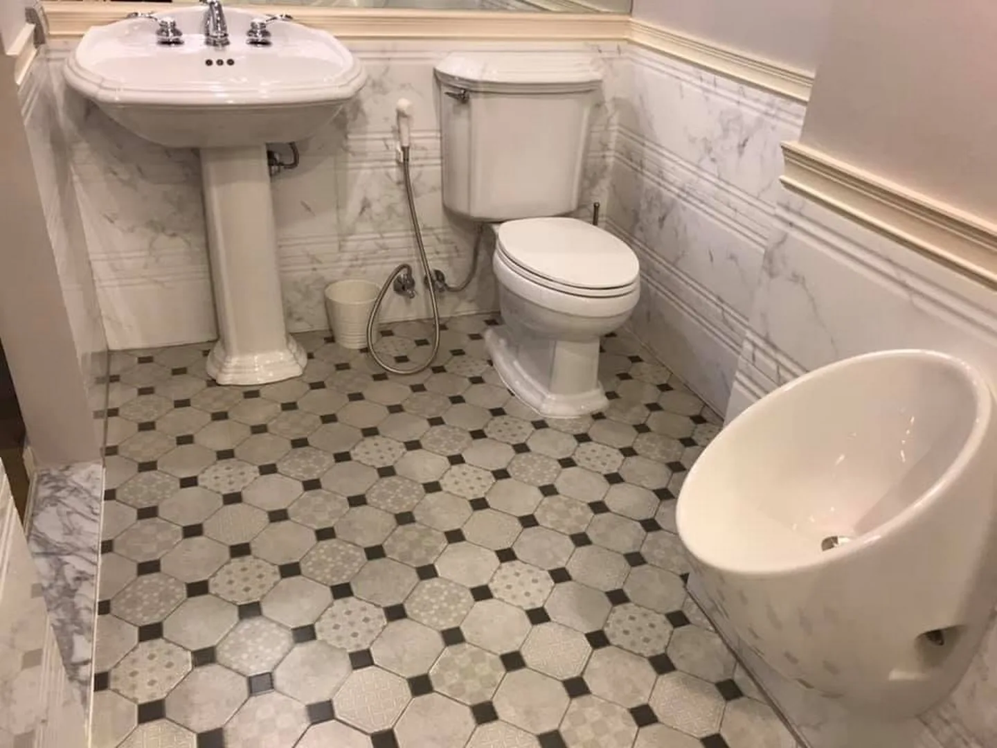 Property photos for Centric Ari Station