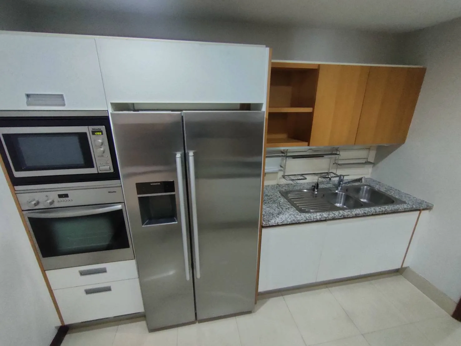 Property photos for Sky Villas Sathorn