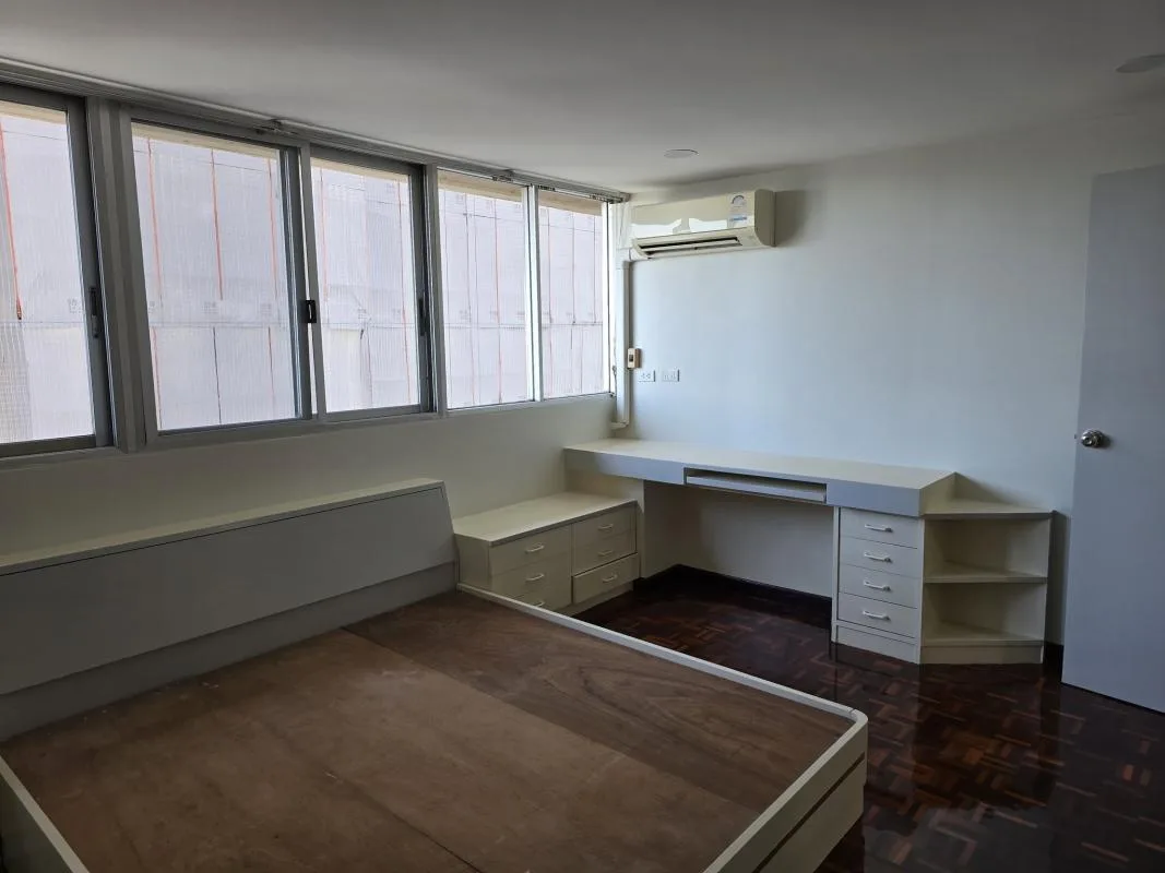 Property photos for Tai Ping Towers
