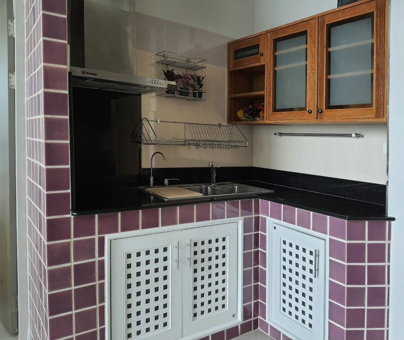 Property photos for Noble ReD