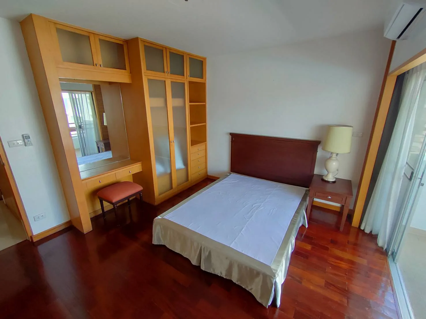 Property photos for Esmeralda Apartments