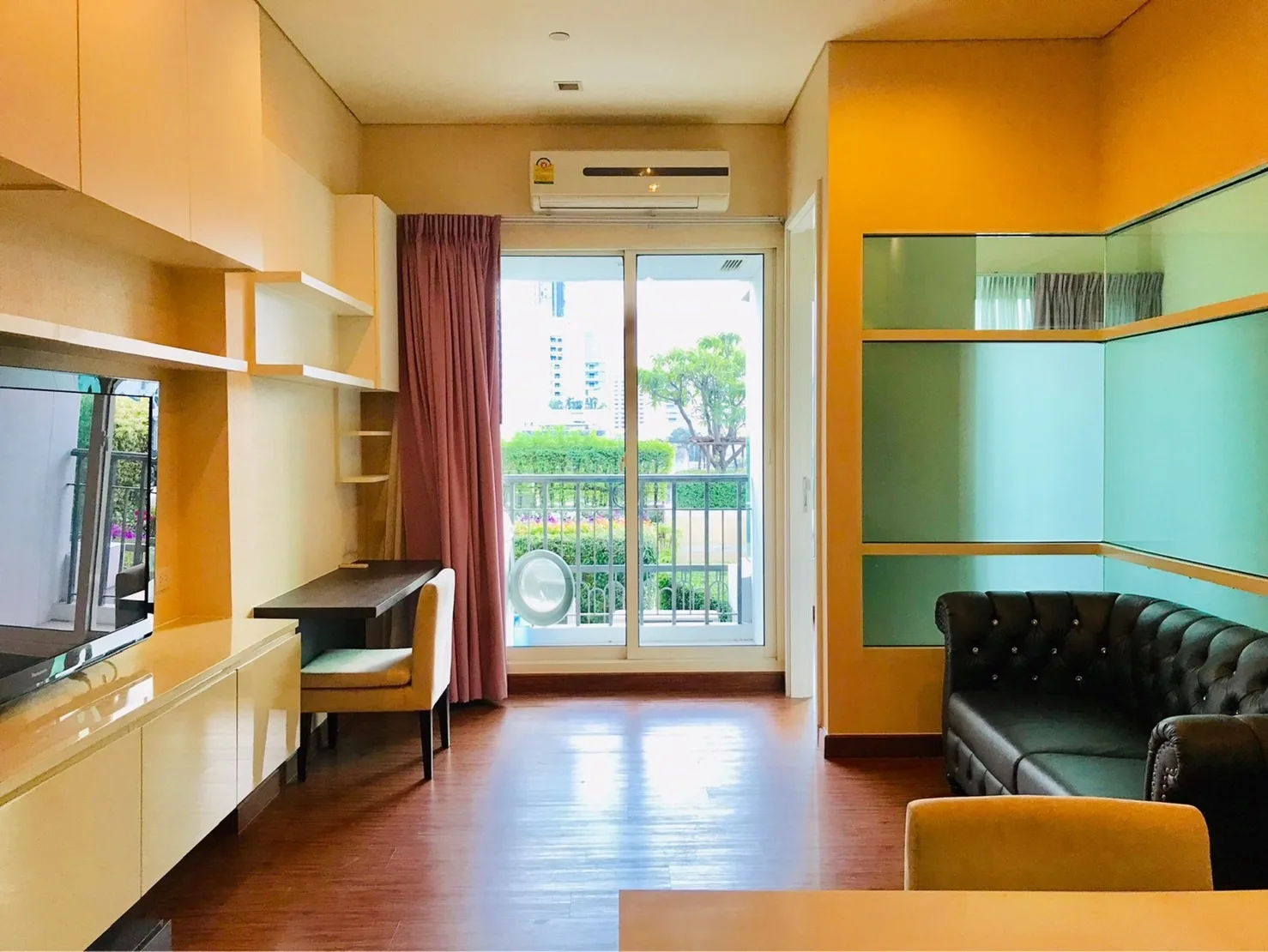 Property photos for Ivy Thonglor