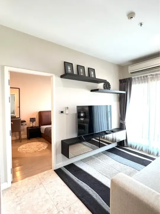 Property photos for The Crest Sukhumvit 34