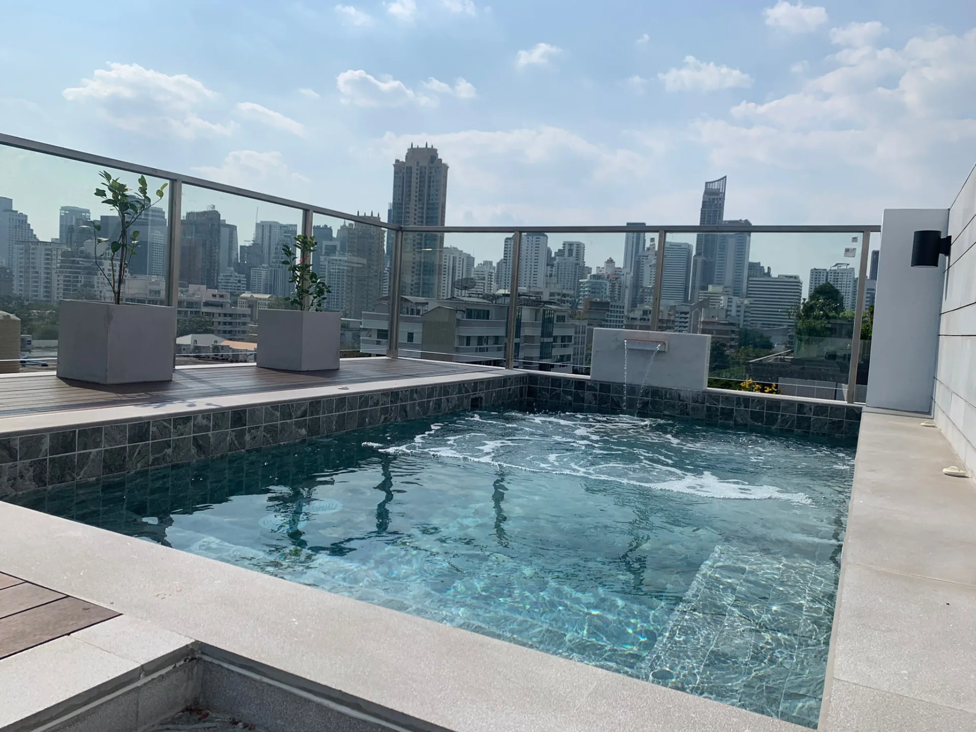Property photos for 111 Residence Luxury Apartment Sukhumvit 39