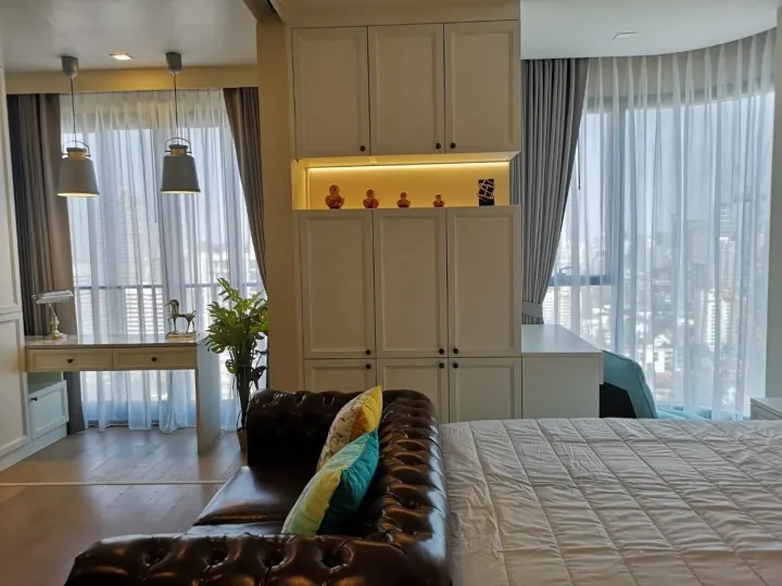 Property photos for Ashton Asoke