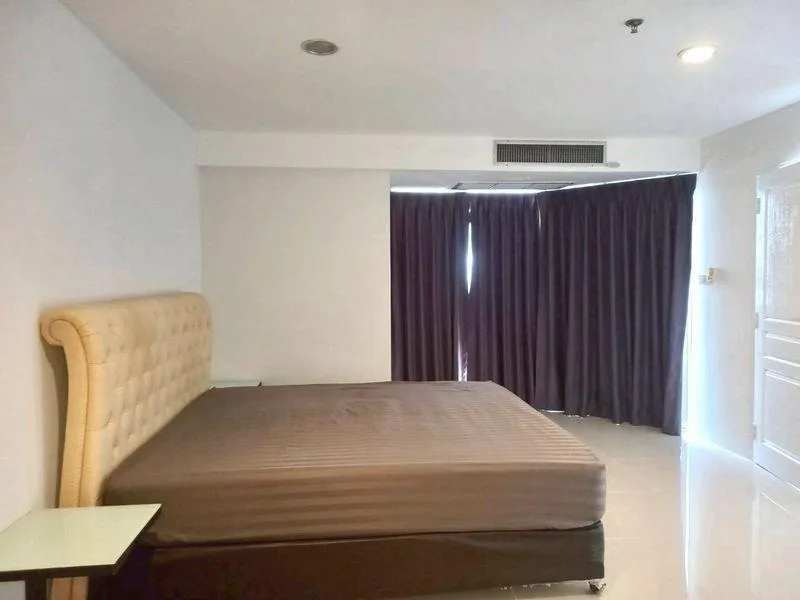 Property photos for The Waterford Diamond