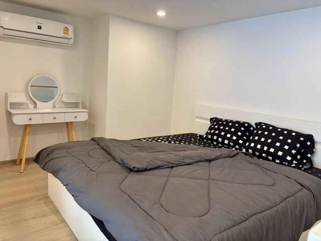 Property photos for Life Rama 4 - Asoke