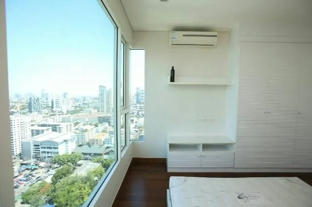 Property photos for Ivy Thonglor
