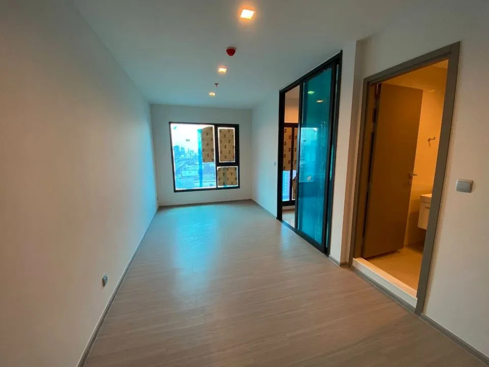 Property photos for Life Asoke Hype