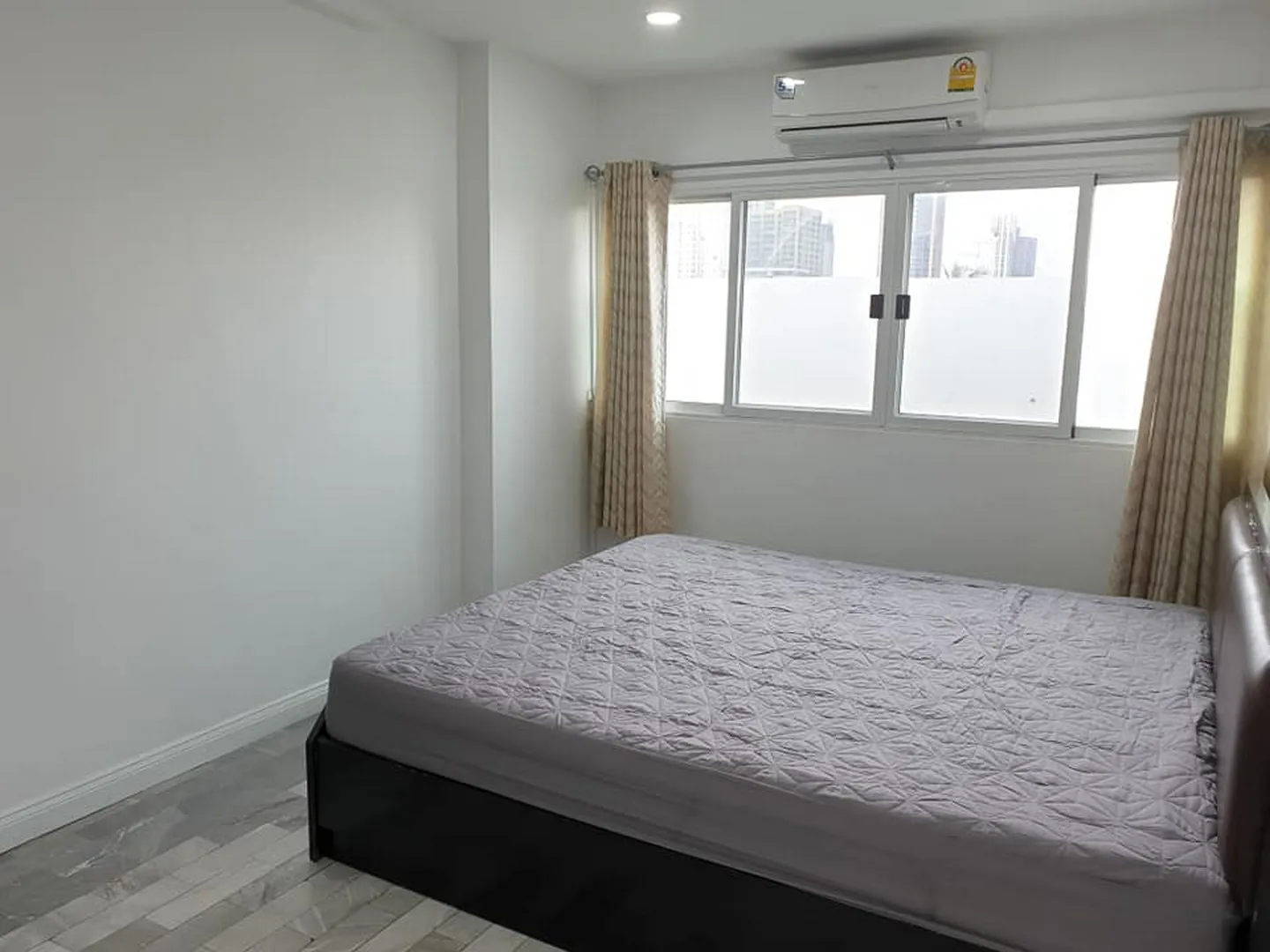 Property photos for Thonglor Tower