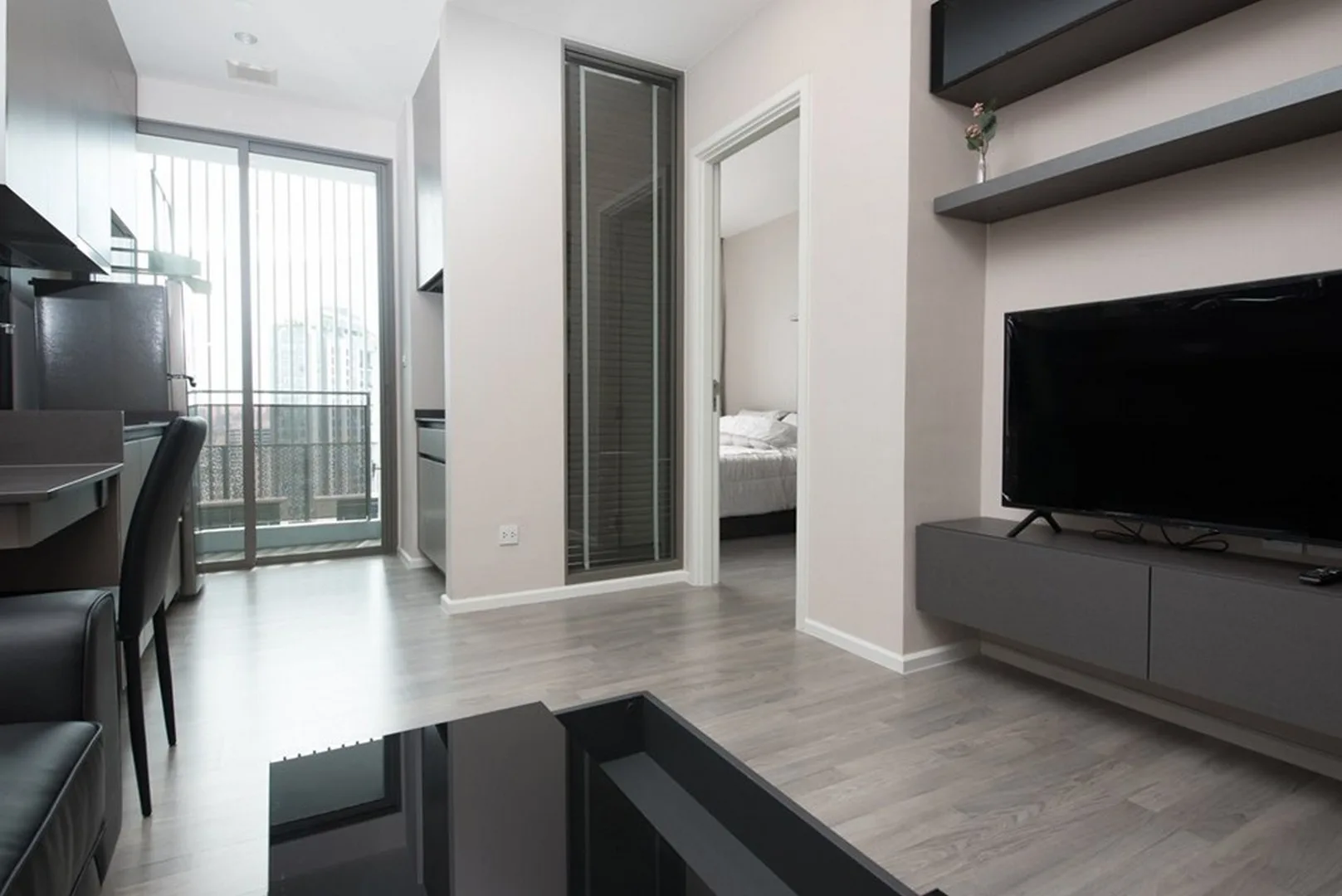Property photos for The Room Sukhumvit 69