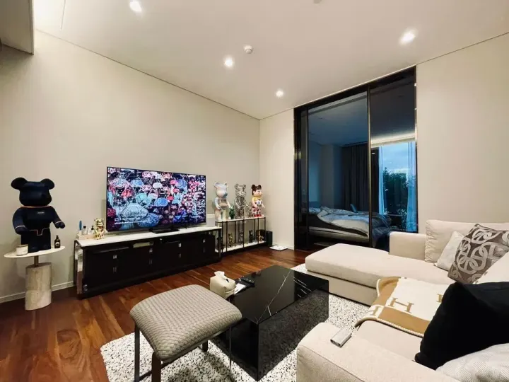 Property photos for The Residences at Sindhorn Kempinski Hotel Bangkok